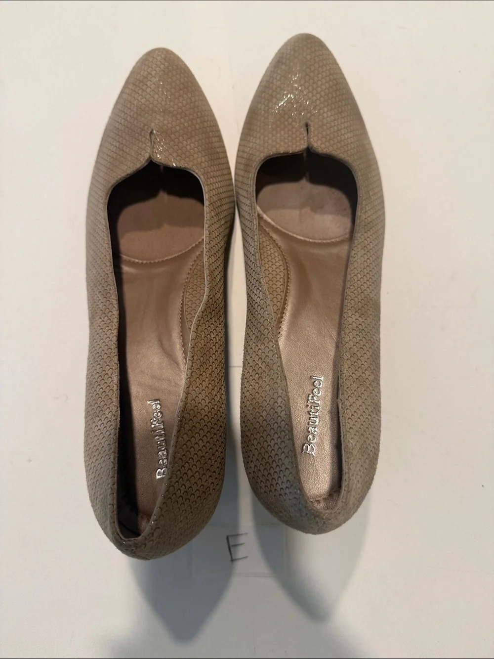 BeautiFeel stylish pointed